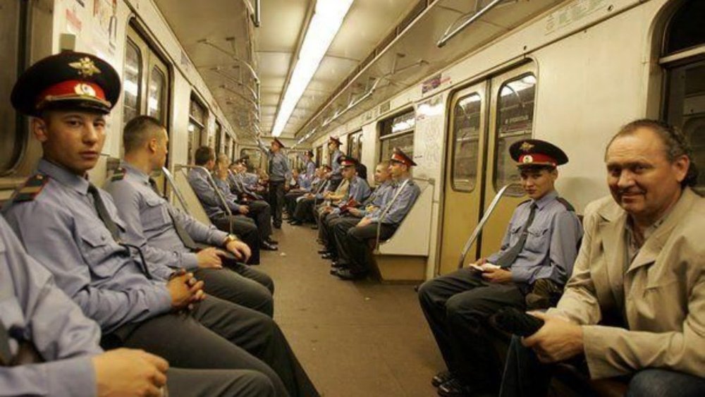 Иностранцы в Московском метро