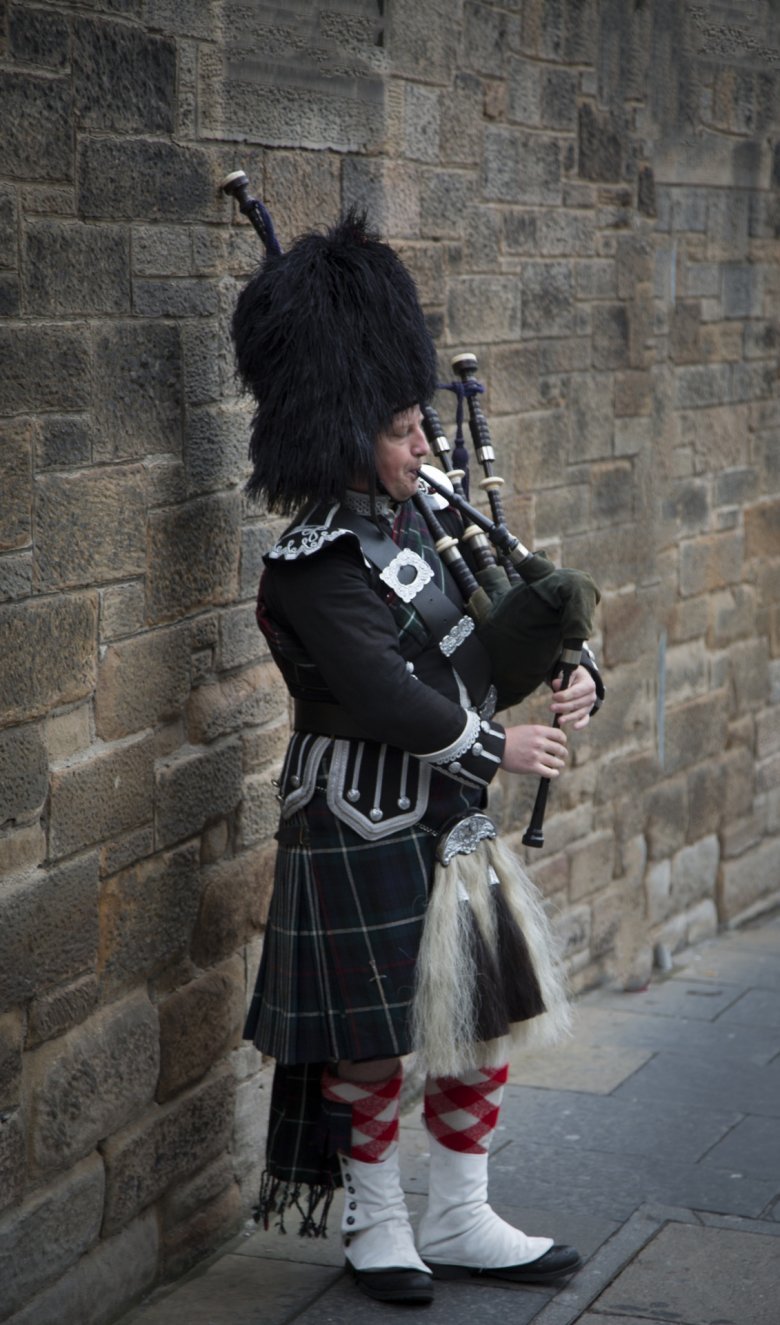 Шотландская волынка в Эдинбурге