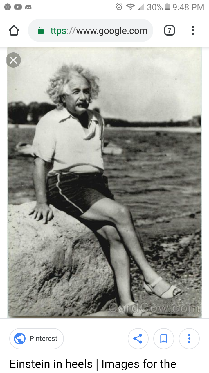 Эйнштейн в шортах