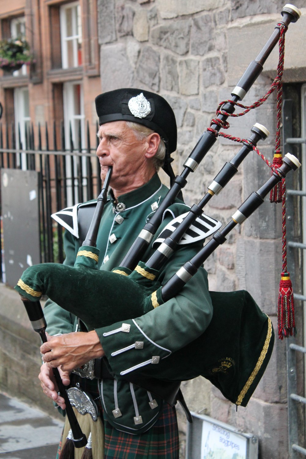 Шотландия музыкальный инструмент национальный волынка