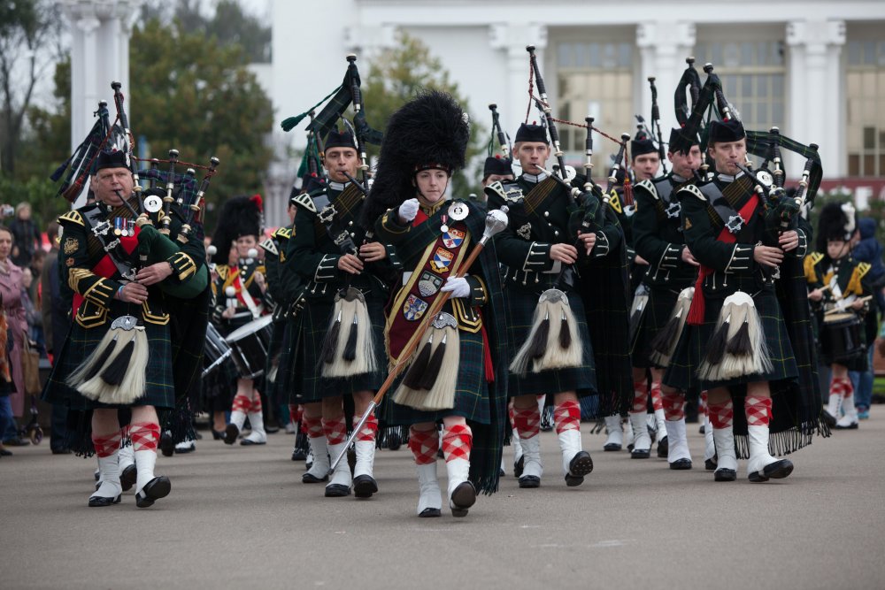 Военный оркестр шотландских волынщиков