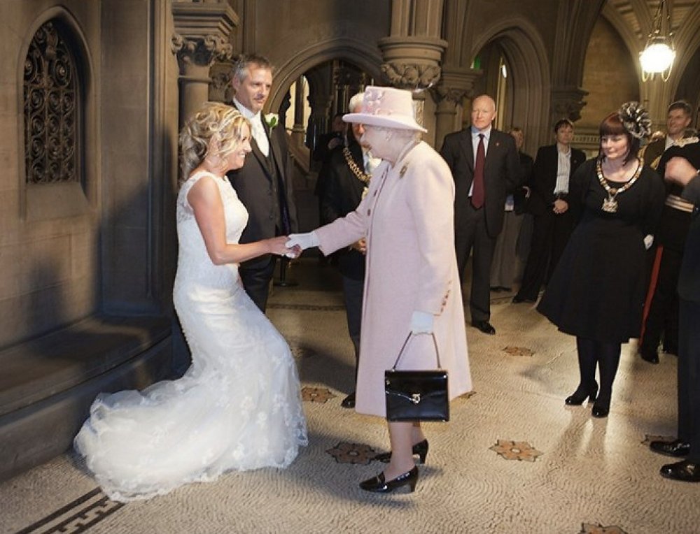 Королева Елизавета пришла на свадьбу