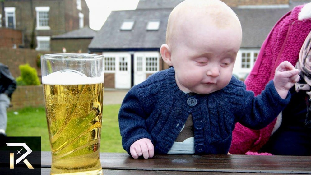 Ребенок с пивом