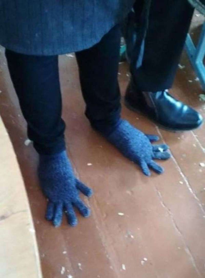 Смешные резиновые перчатки