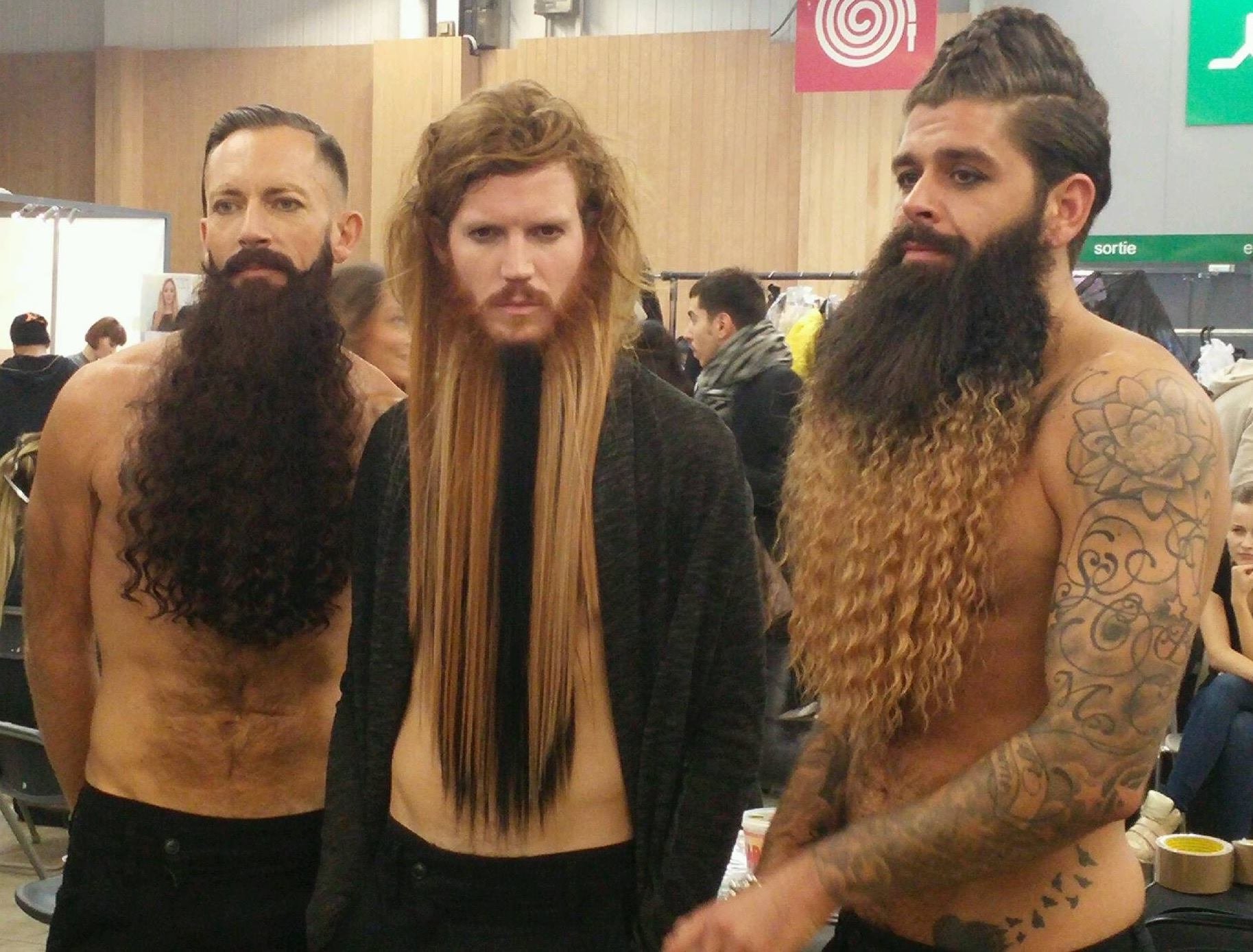 Зачем мужчинам длинный. Бородатый с длинными волосами. Длинная борода. Бородатый мужик. Длинные волосы и борода.