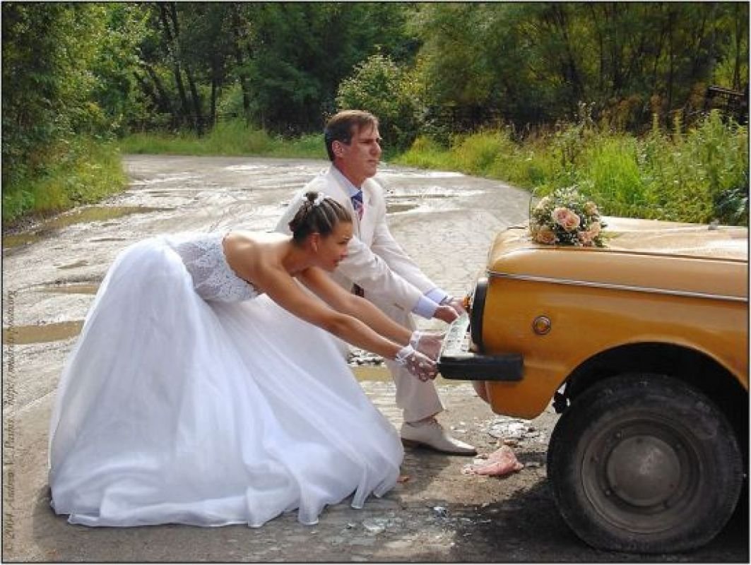 Ютуб самое интересное взрослых. Свадьба прикол. Прикольные Свадебные фотосессии. Смешные невесты. Смешные Свадебные фотосессии.