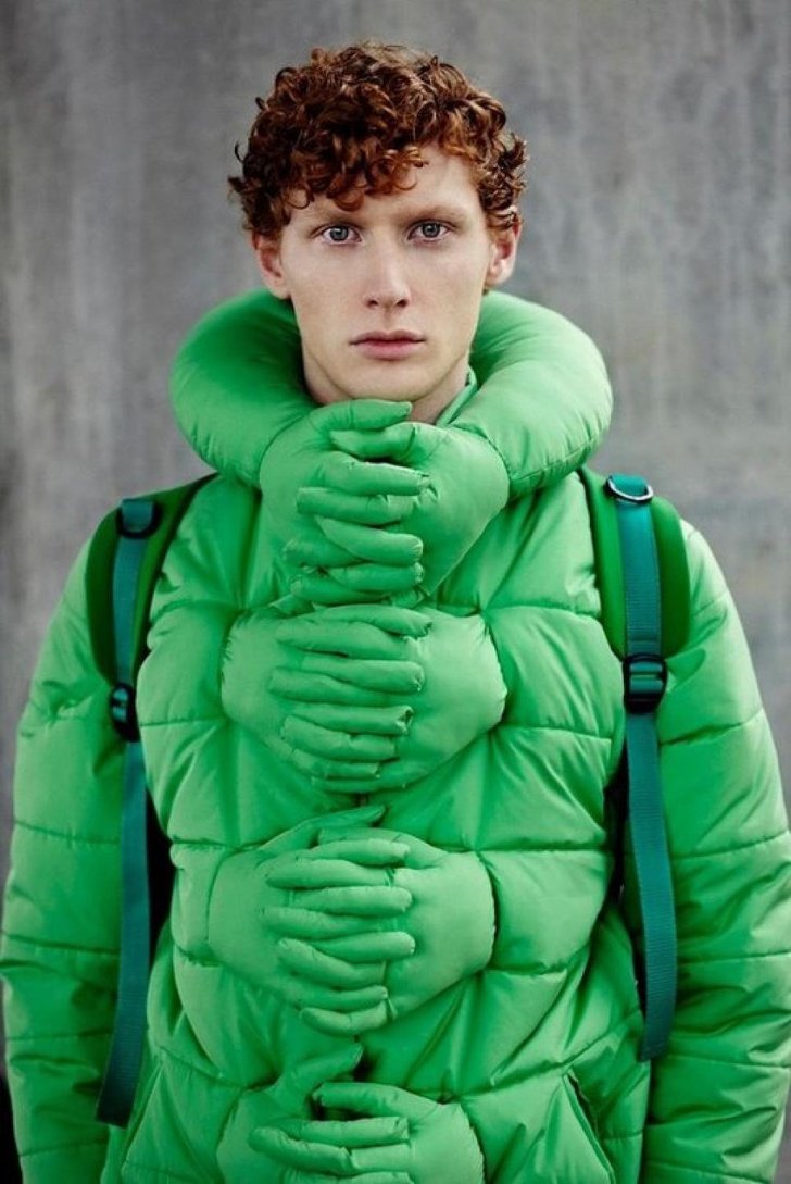 Сандро куртка пуховая зеленая