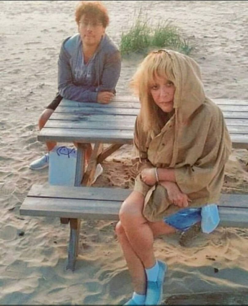Алла Пугачева на пляже в Израиле