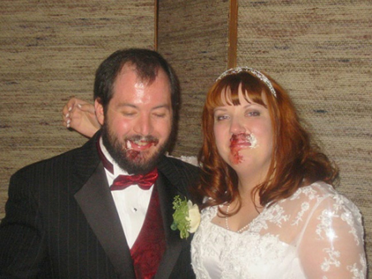 Ужасные пары. Страшная невеста. Странные Свадебные пары. Страшный жених. Некрасивые жених и невеста.