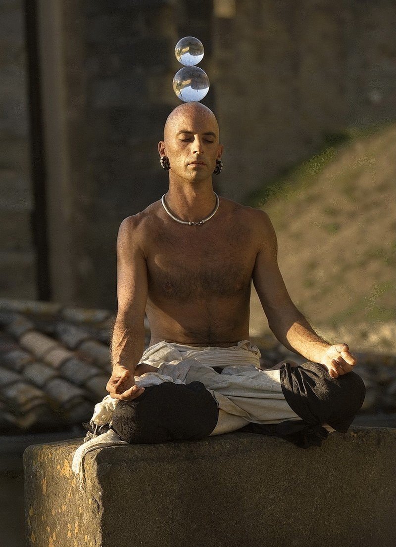 Медитация монах