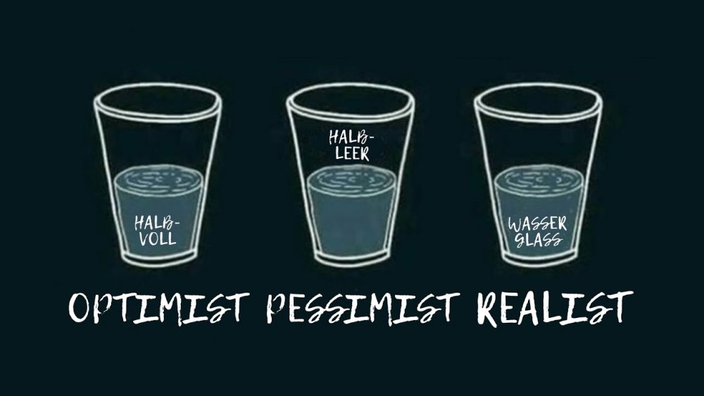 Пессимист стакан