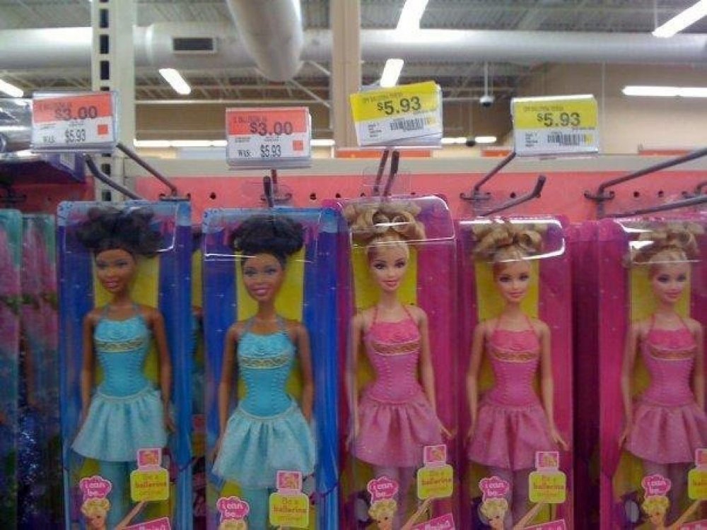 Куклы Барби в магазине фиспрайс