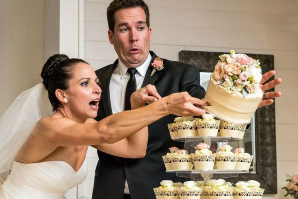 Торт упал на свадьбе