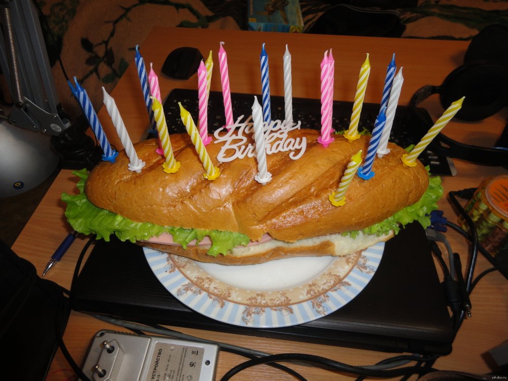Тортик с приколом на день рождения