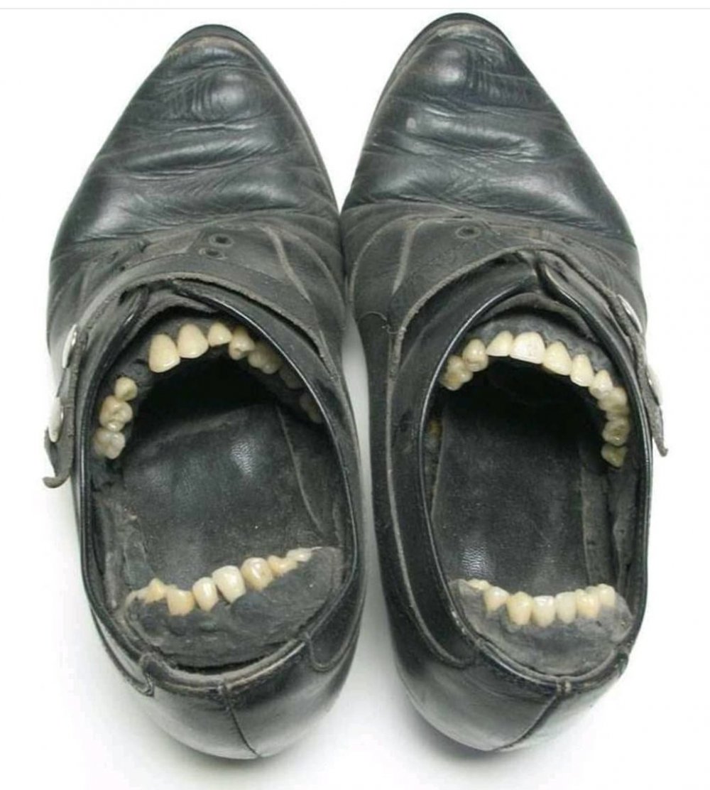 Туфли с зубами
