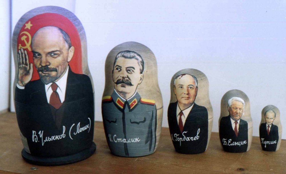 Матрёшки лидеров СССР