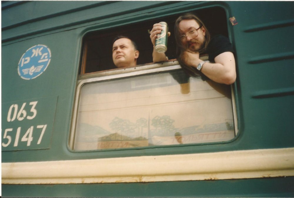 Егор Летов с пивом в поезде