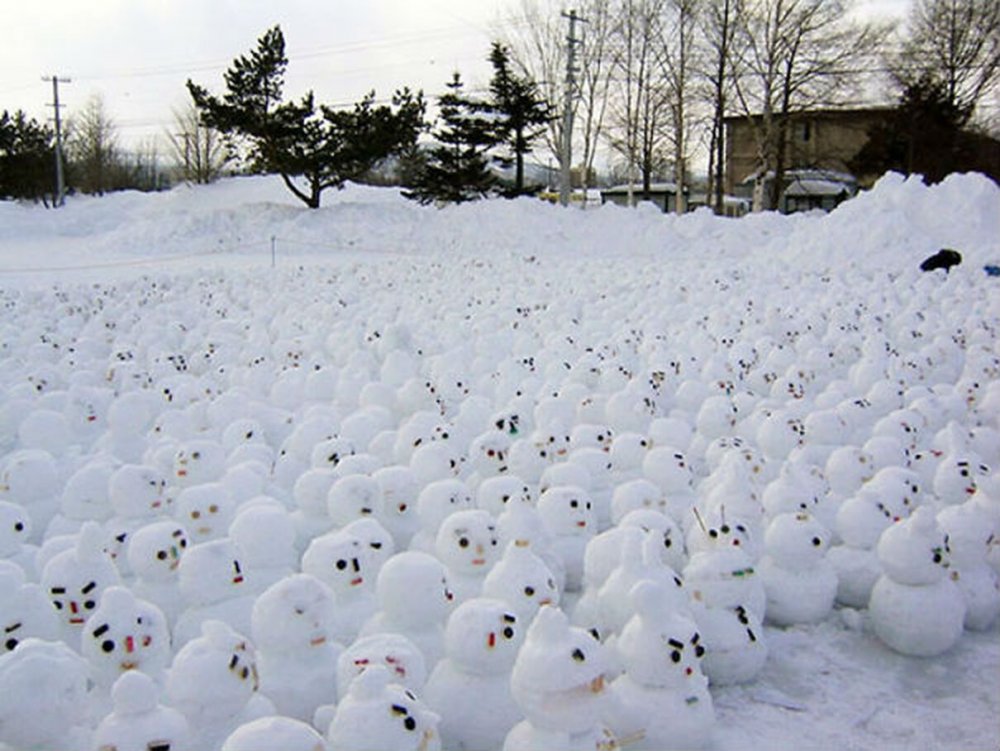 Много снеговиков