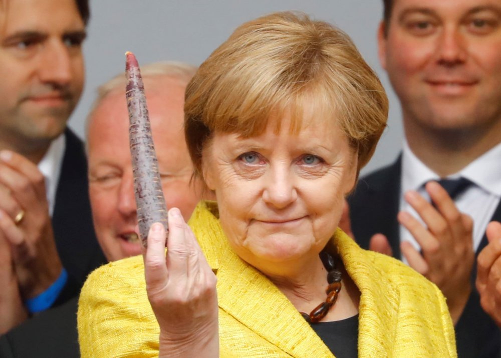 Ангела Меркель руки