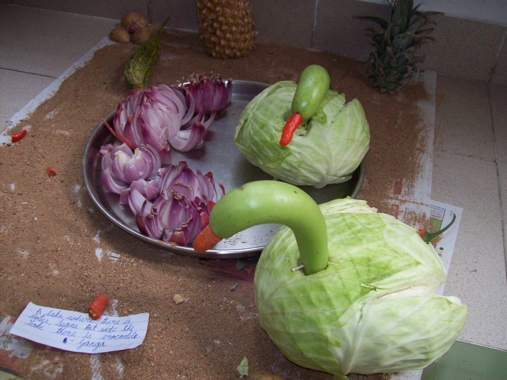 Лебедь из овощей