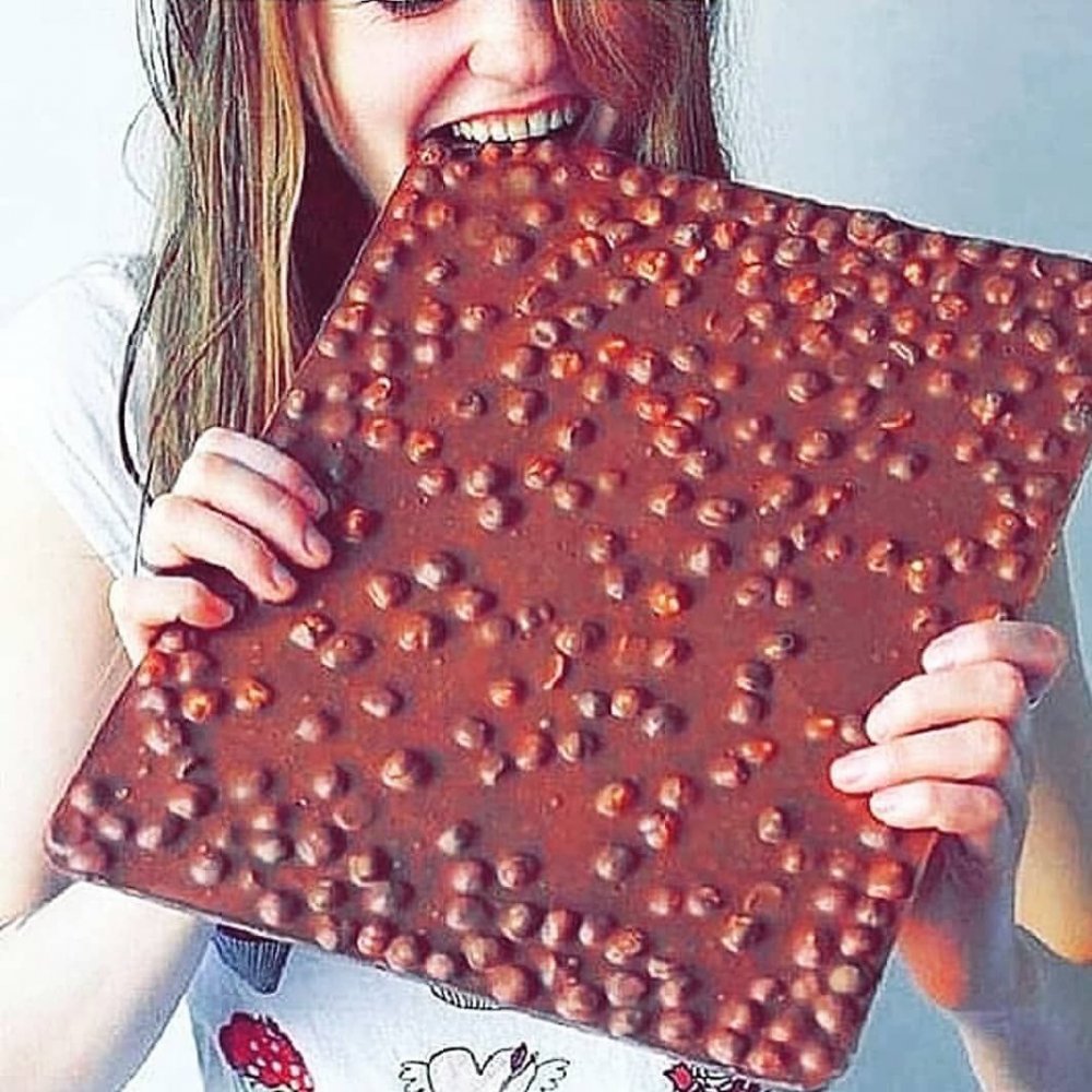 Огромная шоколадка