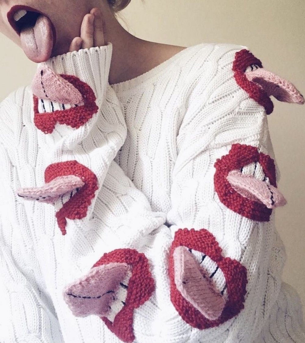 Креативный свитер