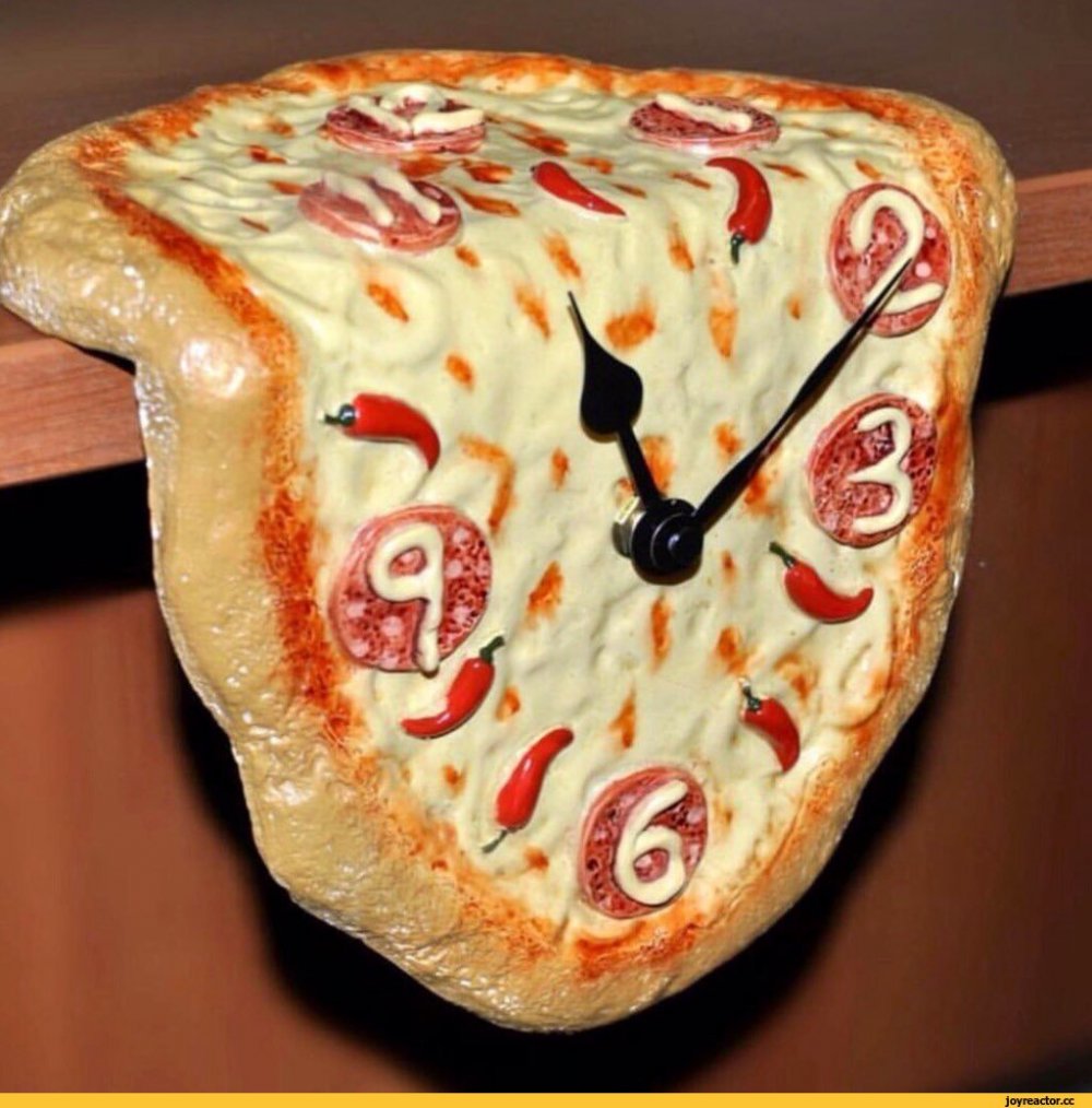 Часы пицца
