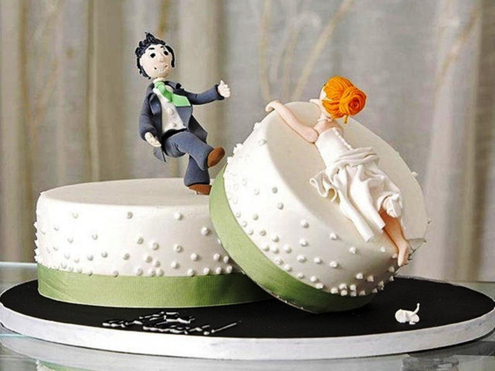 Свадебный торт прикольный