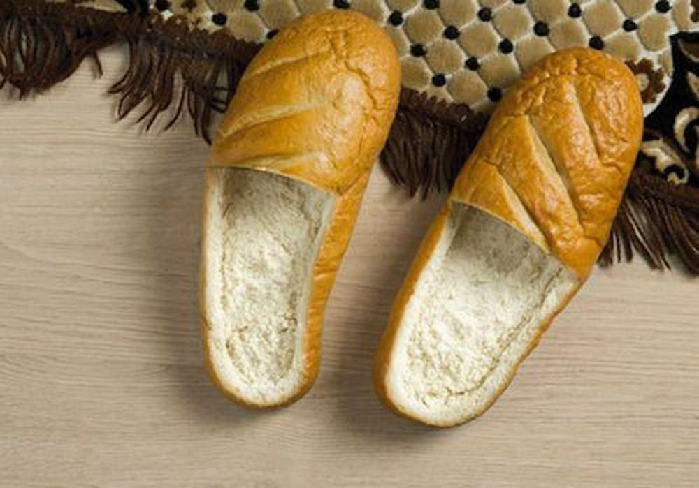 Тапочки из хлеба