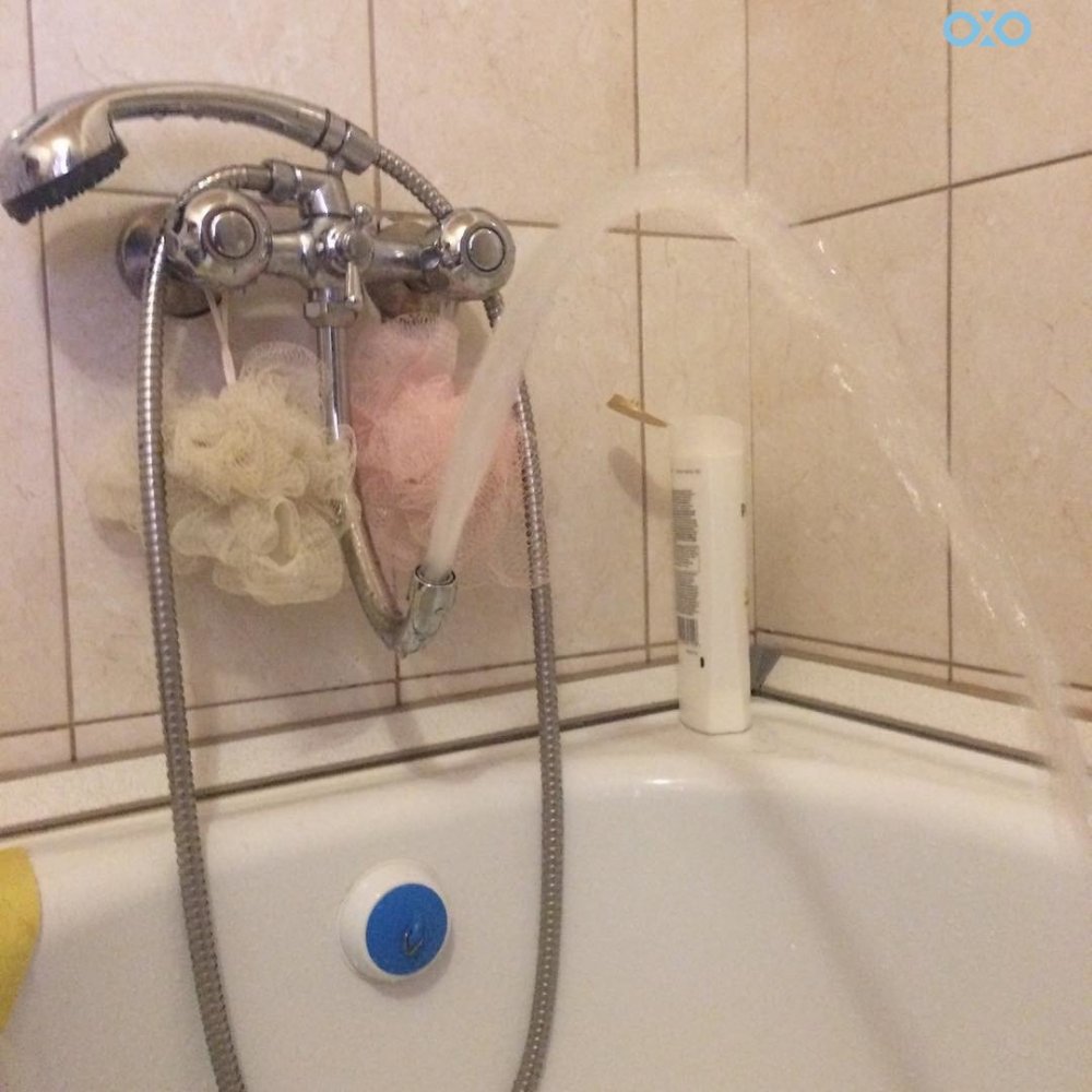Смешной кран в ванную