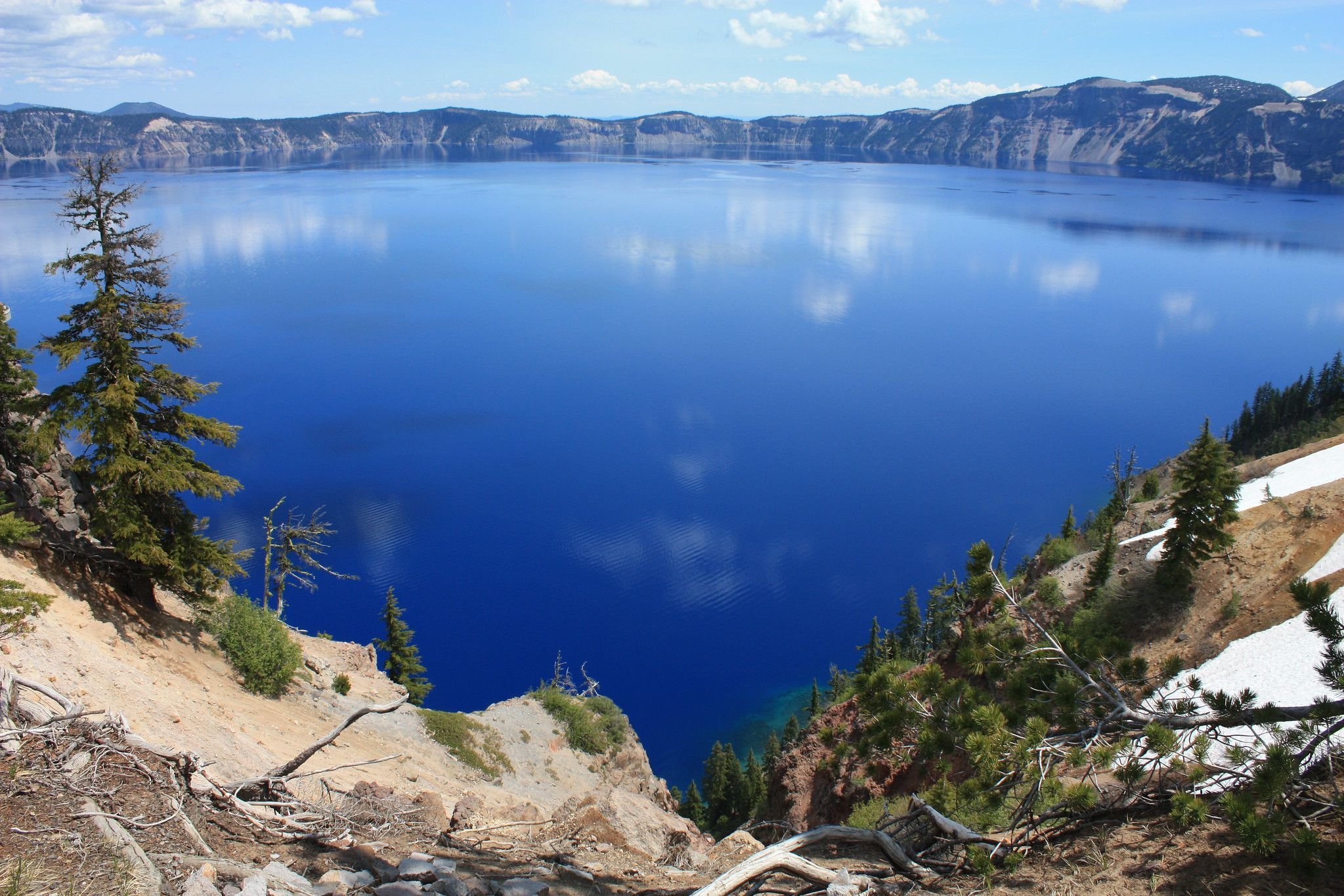 Про глубокое озеро. Кратерное озеро в Орегоне. Озеро Крейтер, Орегон, США. Кратерное озеро штат Орегон. Национальный парк озеро Крейтер.
