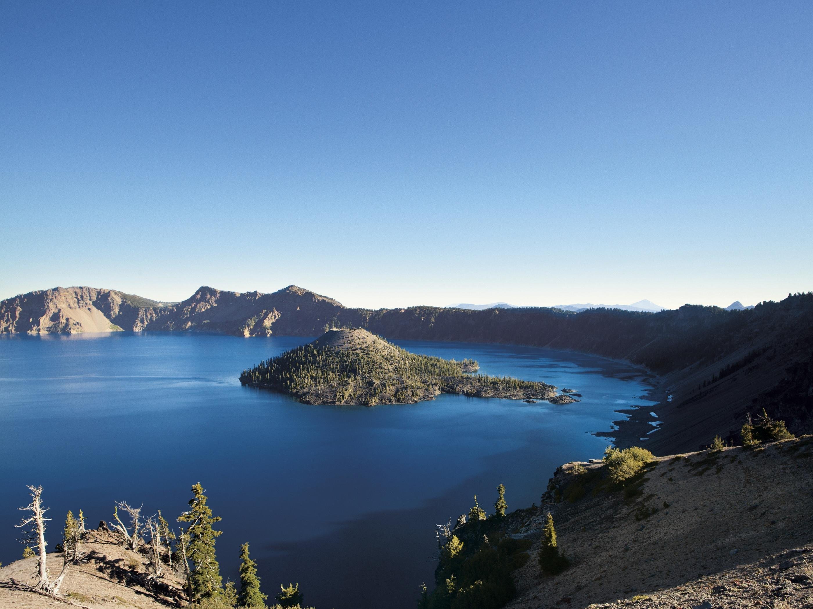 Самое маленькое озеро в америке. Озеро Крейтер, штат Орегон, США. Озеро Крейтер. Орегон Крейтер Лейк. Крейтер в Орегоне.