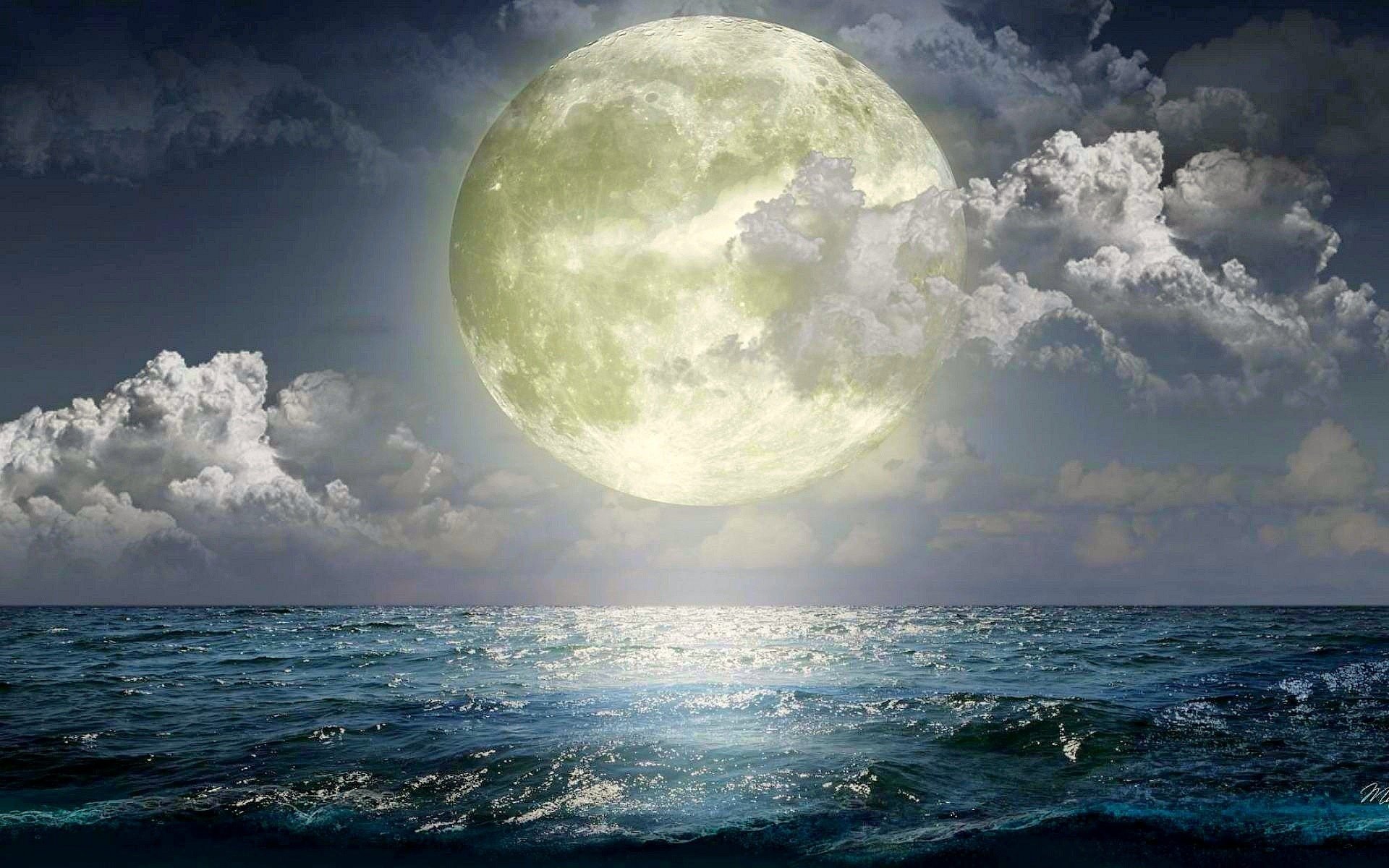 Моря океаны луны. Лунный пейзаж. Луна и море. Ночное море. Лунная ночь.