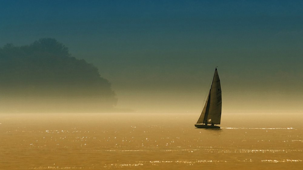 Яхта в тумане