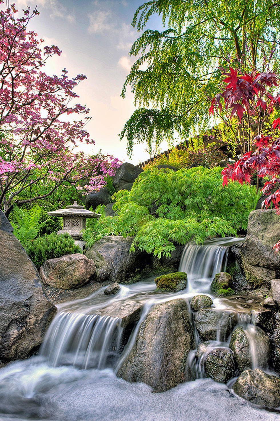 Садовый китайский водопадик