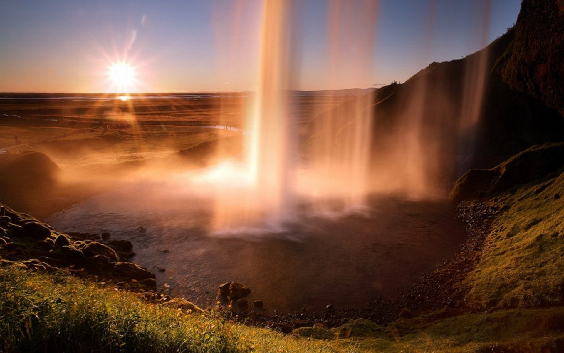 Удивительный вид природы. Водопад Годафосс, Исландия. Пейзажи Джеймса Эпплтона. Водопад Сельяландсфосс, Исландия закат. Удивительные пейзажи.