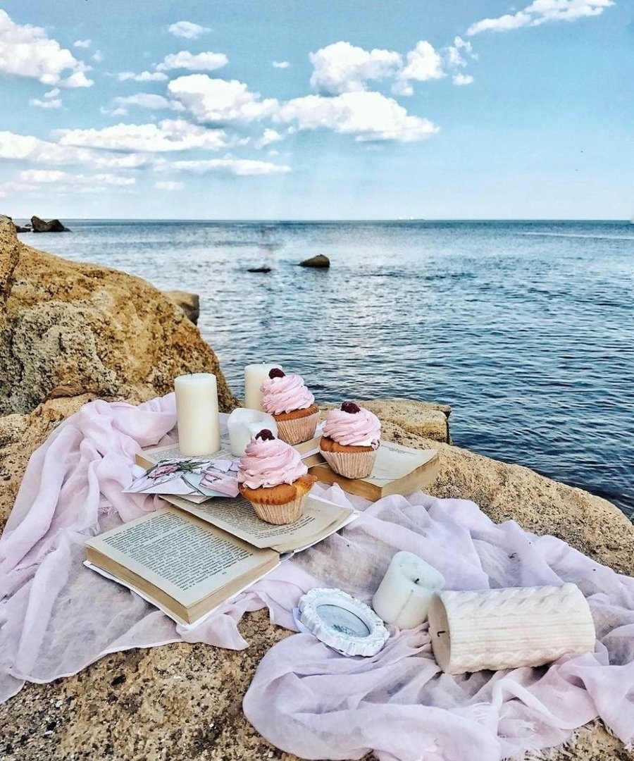 Романтический пикник на море
