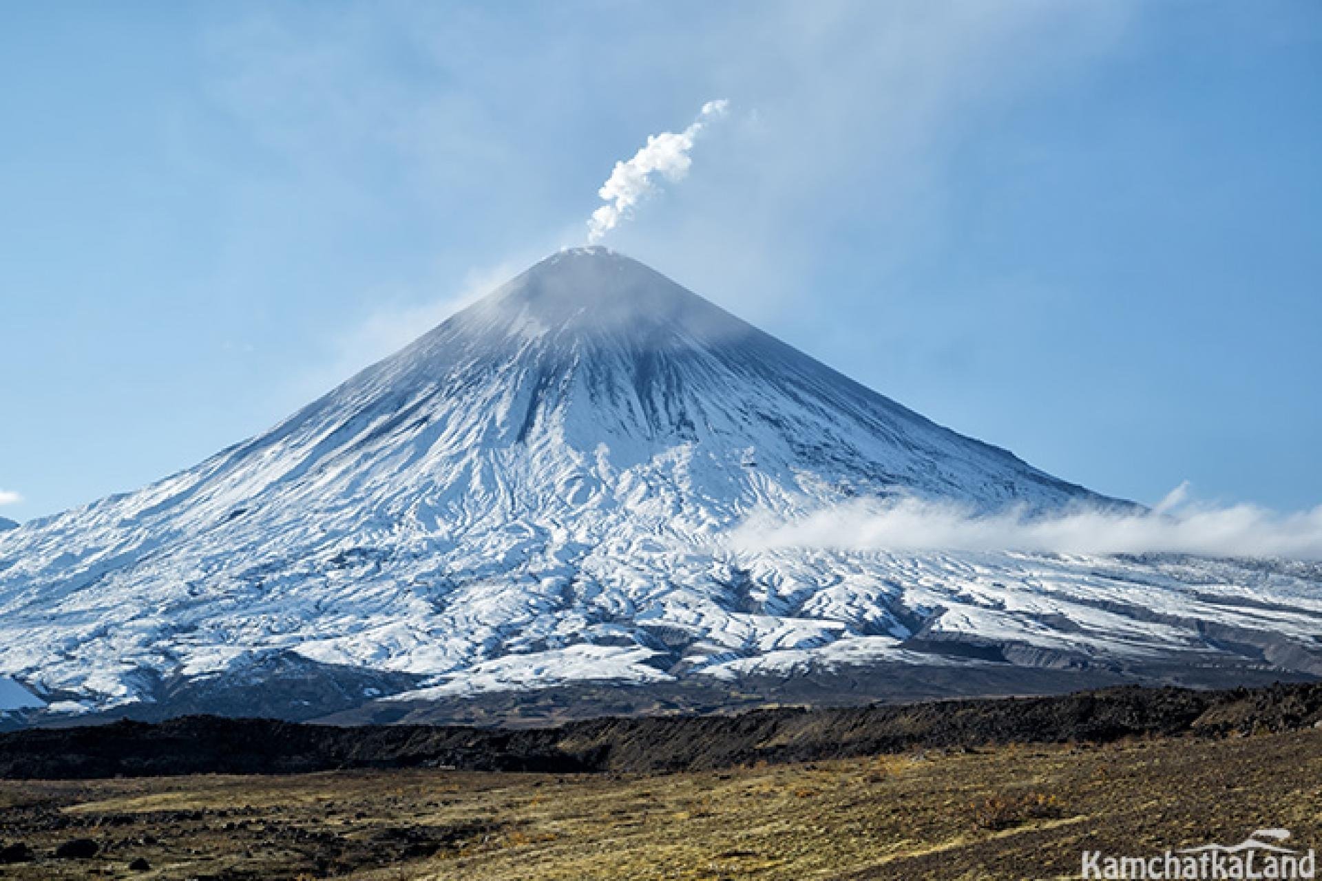 Почему много вулканов