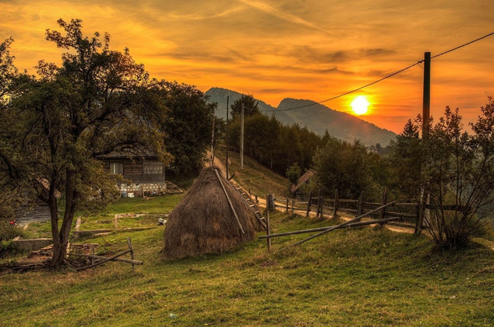 Трансильвания Румыния деревня стог сена