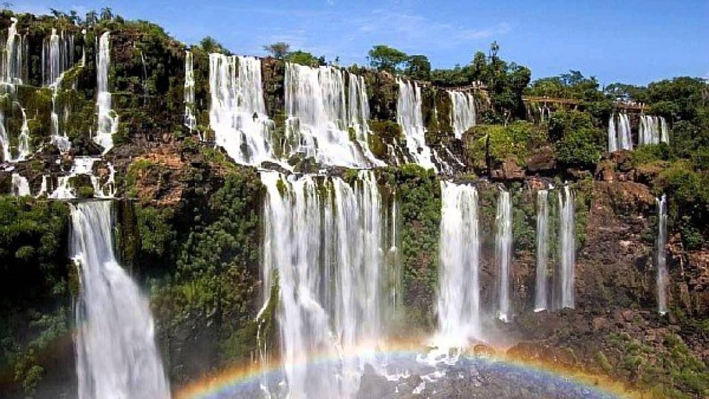 Водопад адам и ева Игуасу Бразилия