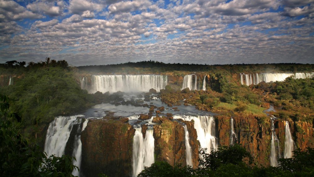 Водопады Игуасу (Iguazu Falls)