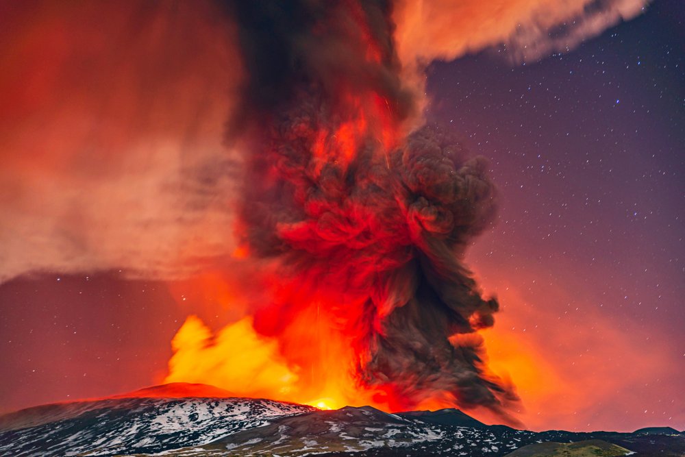 Извержение вулкана Этна 2022