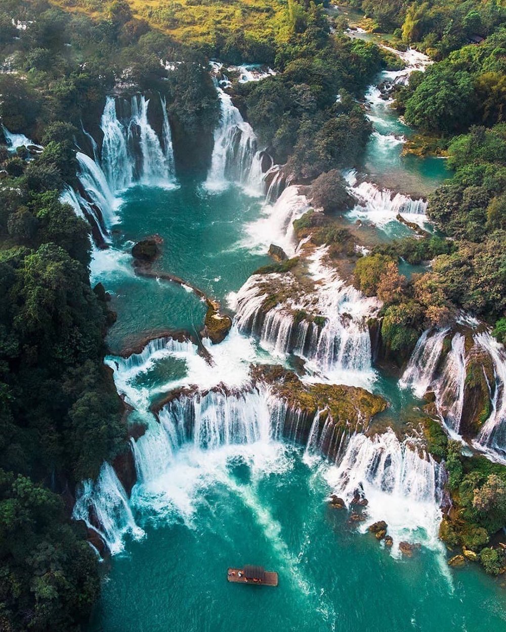 Водопады Хон ба Вьетнам