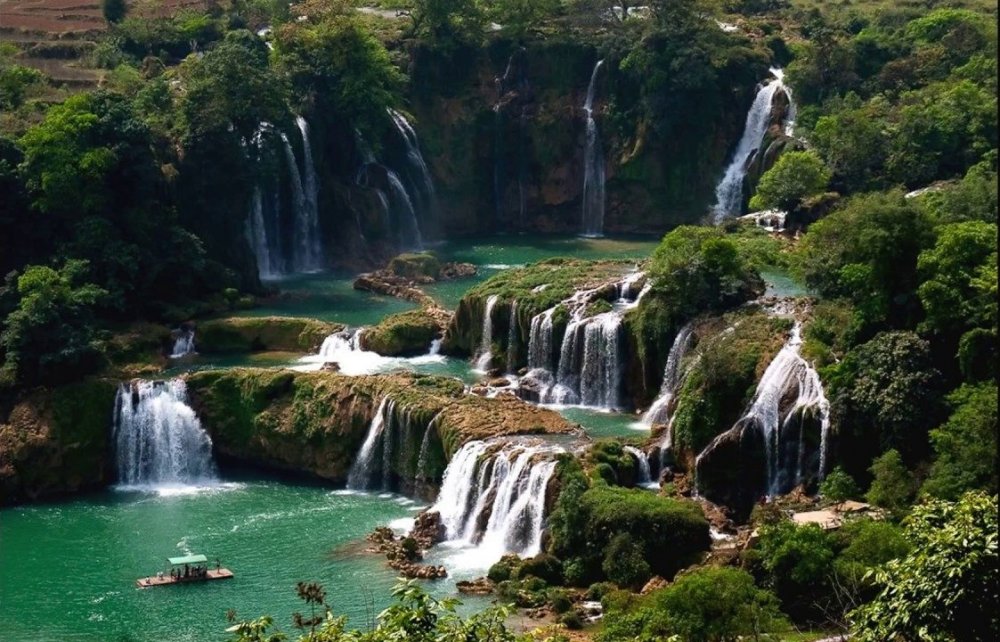 Водопад Дэтянь, Вьетнам, Китай