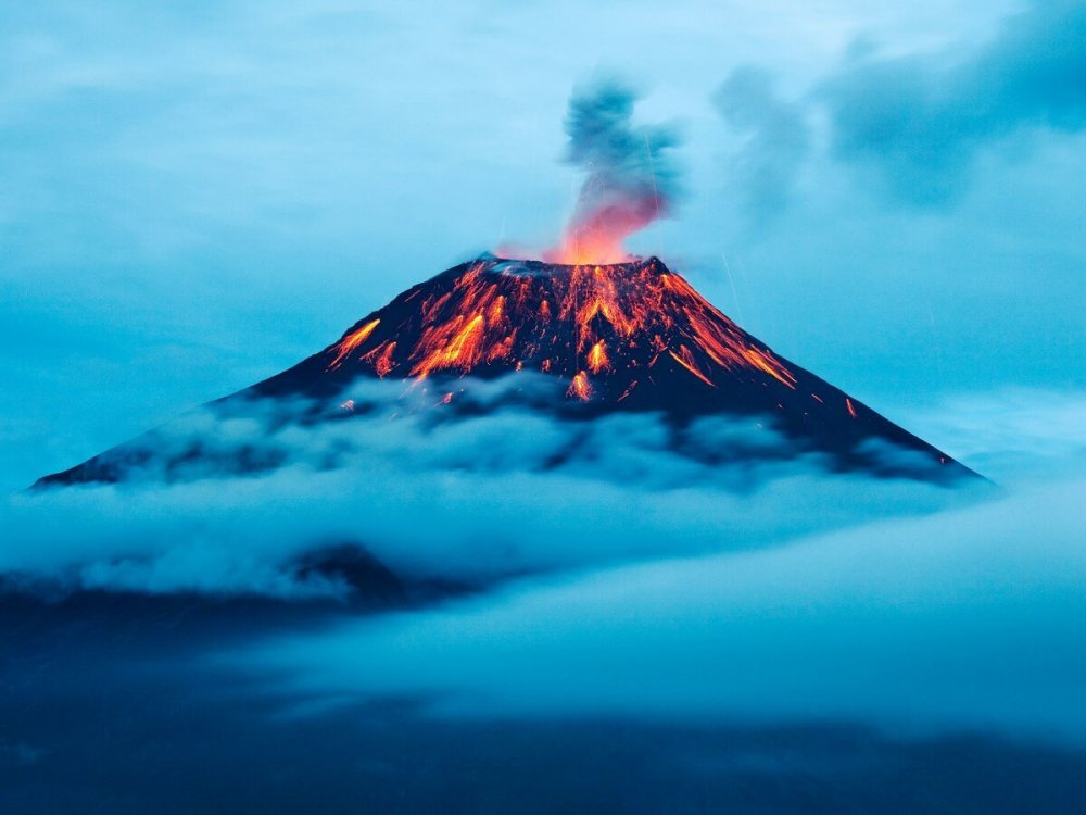 Вулкан Котопахи извержение