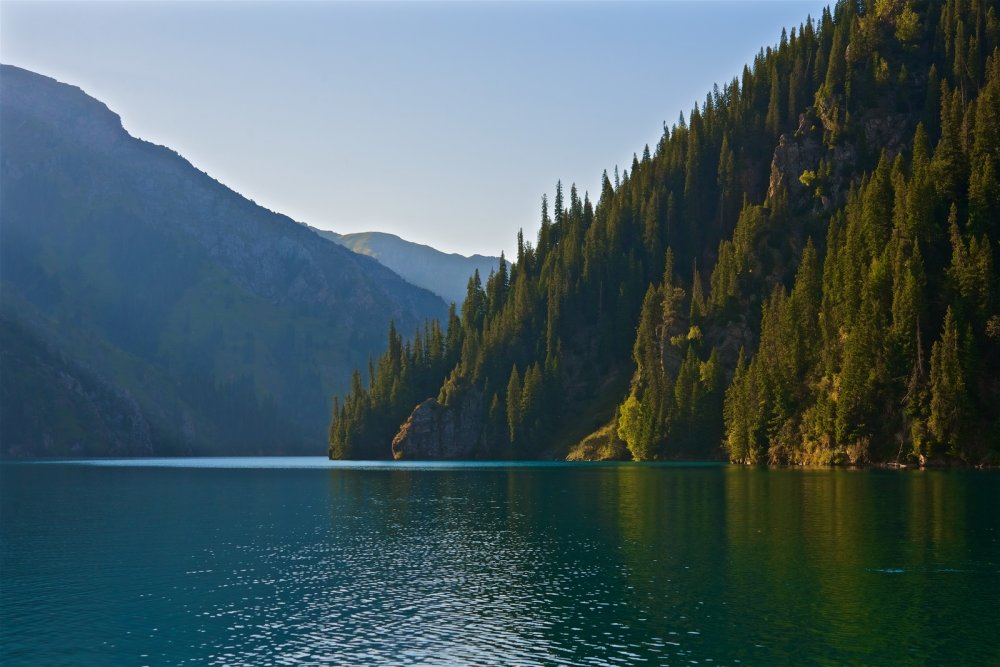 Озеро сары челек в киргизии