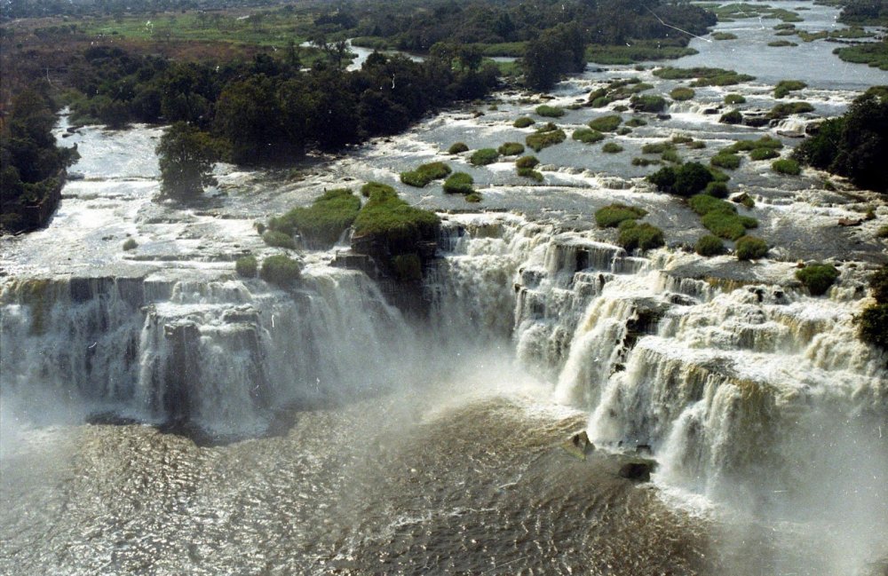 Водопады Конго котловина