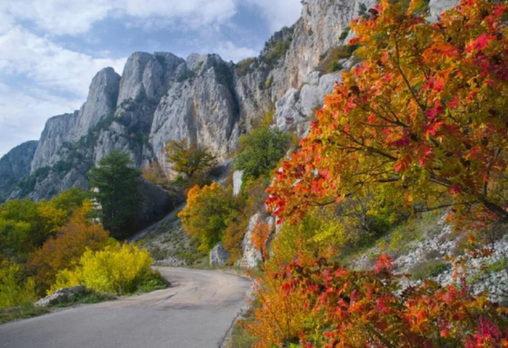 Крымские горы осенью