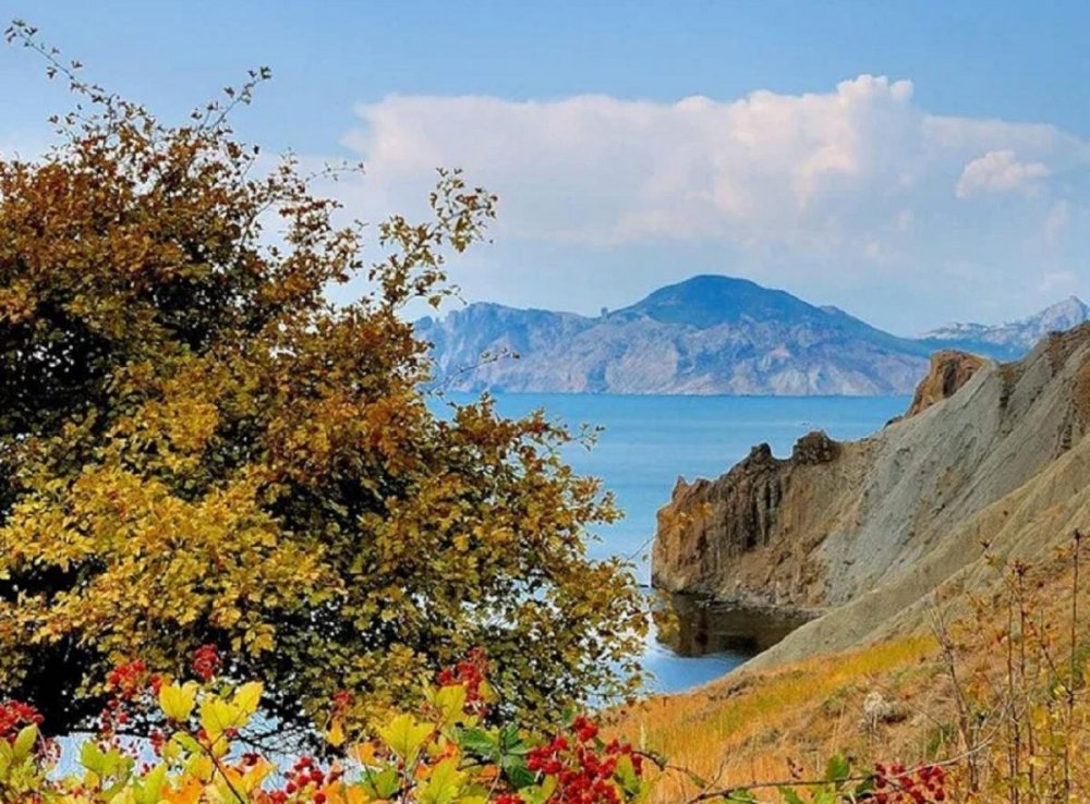 Море Феодосия осень