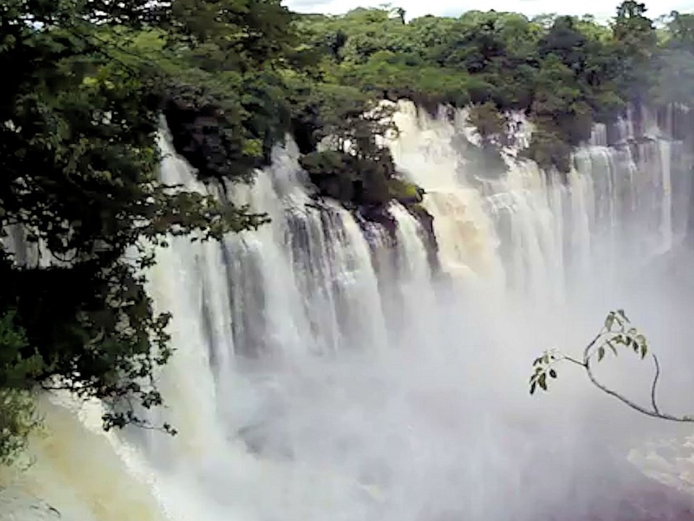 Каландула водопад, ангола